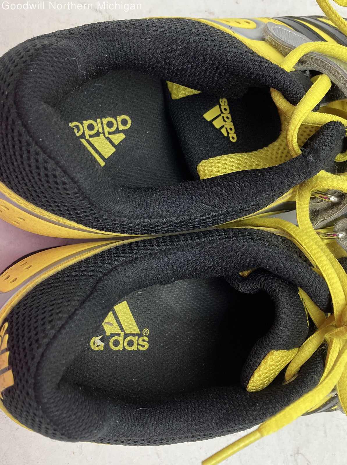 adidas Yellow/Black Solid Athletic Weightlifting … - image 8