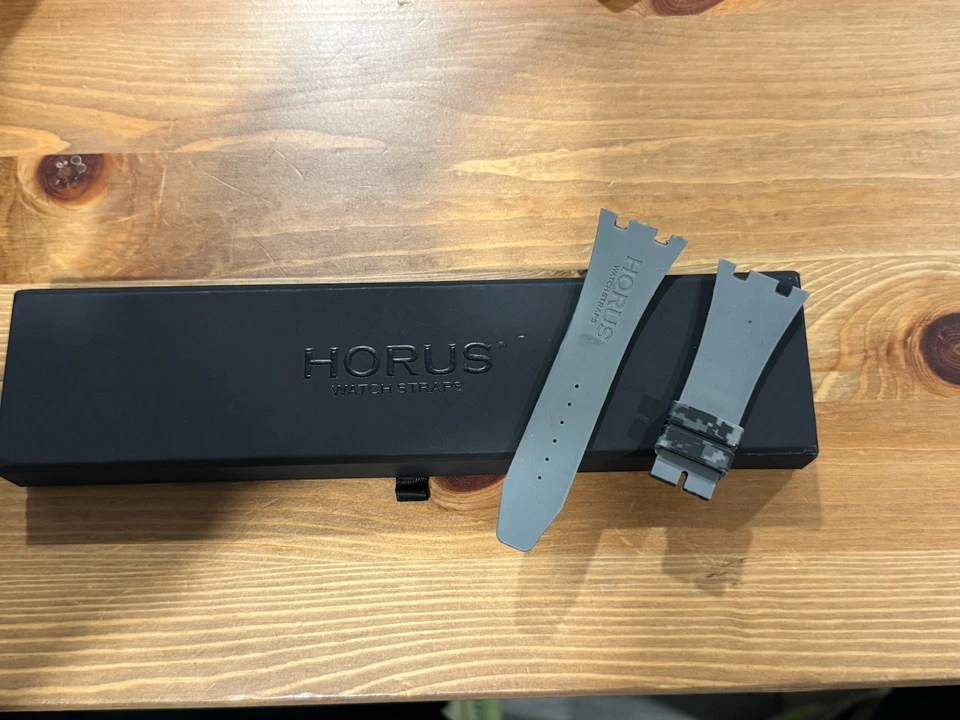 AUDEMARS PIGUET 42 MM ROBLE REAL OFFSHORE HORUA GRAFITO CAMUFLAJE Foto 4 de 4