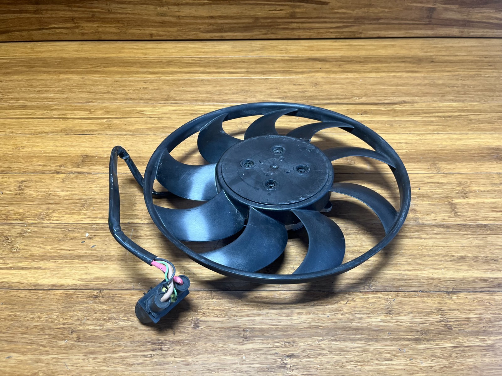 Audi R8 2014-2023 Front Right Radiator fan