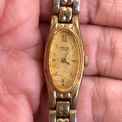 Vintage Pulsar Women V220-6190 Dress Gold Tone Oval Quartz  display picture 3