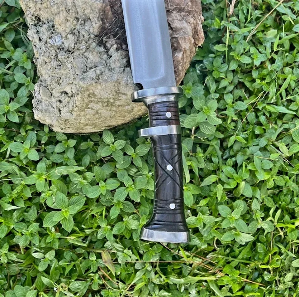 Espada Machete de Supervivencia Hoja de Acero al Carbono Hecha a Mano Personalizada | Caza | Camping Foto 3 de 4