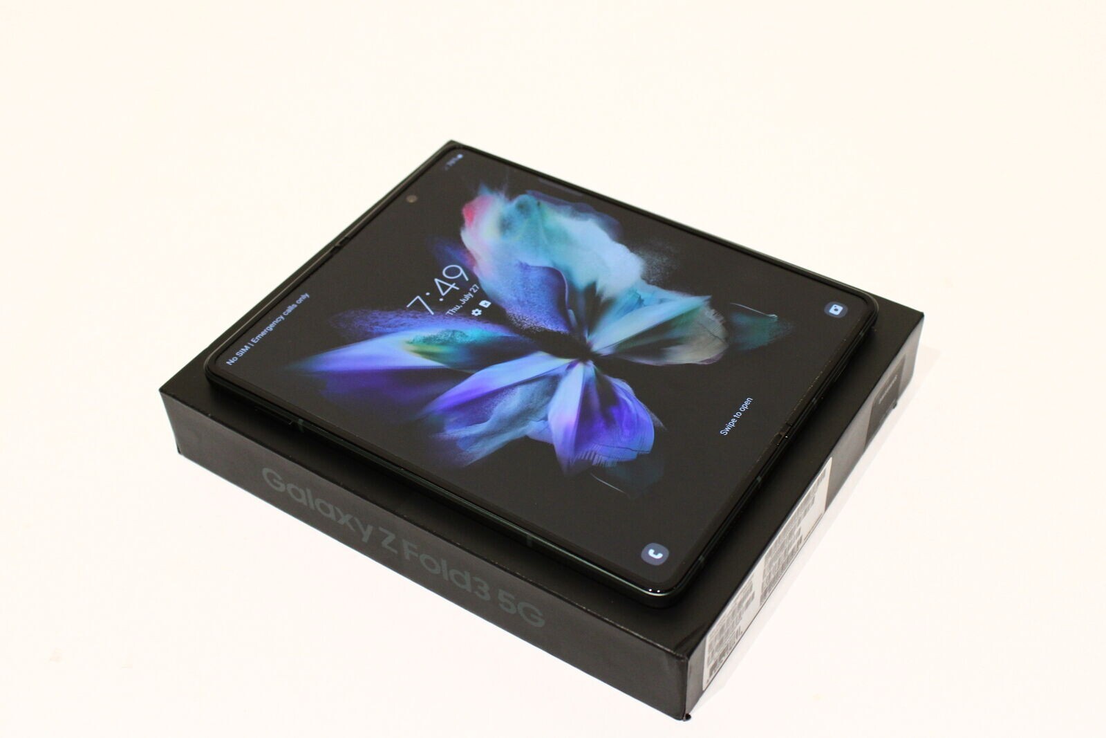 New Samsung Galaxy Z Fold 3 5G SMF926 256GB ATT TMobile Unlocked