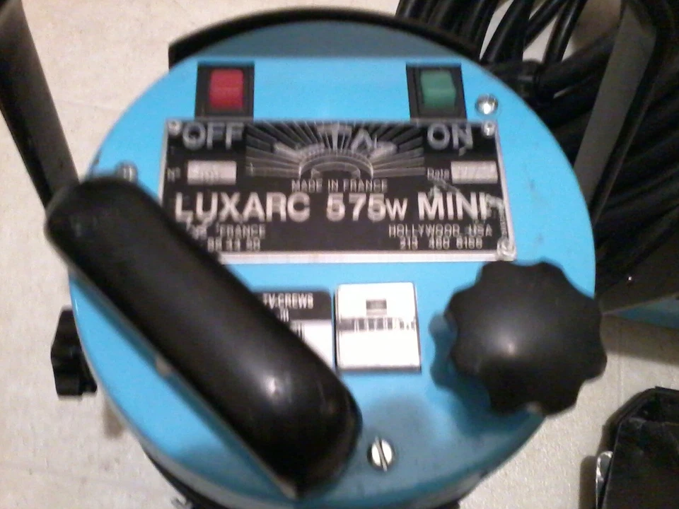 575 LTM HMI fresnel light as arri arrisun - Image 2 of 4