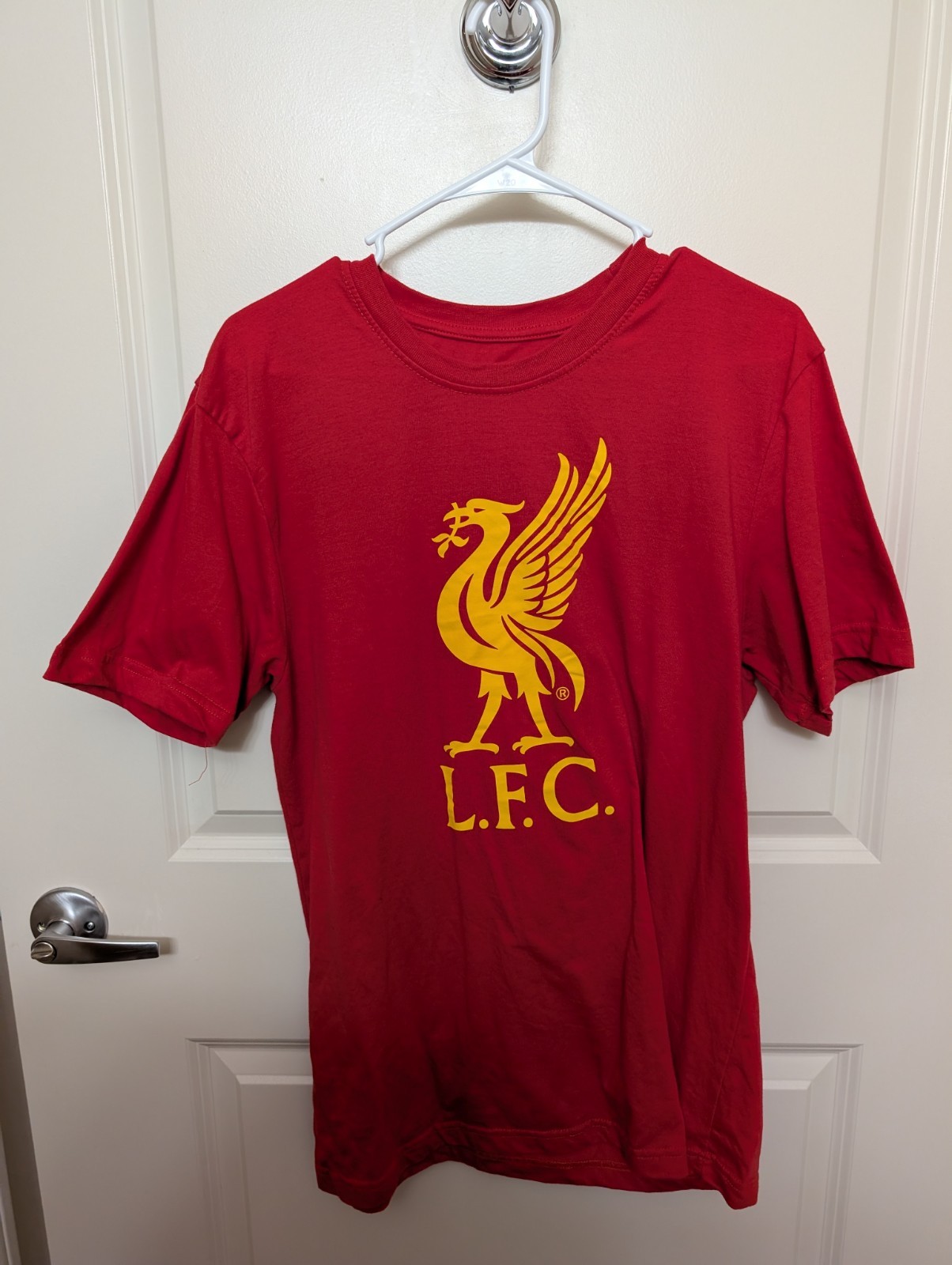 Men's Liverpool Football Club (LFC) Large Red T-shirt