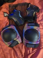 Brand New Knee,Wrist, Palm Pads for Kids Protective Gear Set of 2