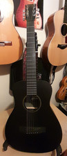 LITTLE MARTIN IN MINT COND. SCARCE BLACK MODEL +MARTIN CASE