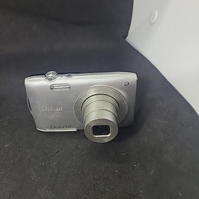 Nikon COOLPIX S3200 16.0MP Digital Camera - Silver - NO CHARGER #2