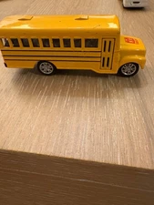 Toy 5 Inch  Metal  School Bus Pre-owned Excellent Condition.