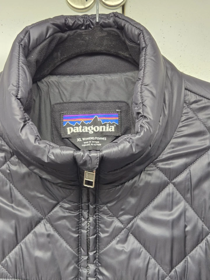 Patagonia Women Radalie Parka 27695 SZ XL Black Puffer Jacket Long Quilted - Image 3 of 4