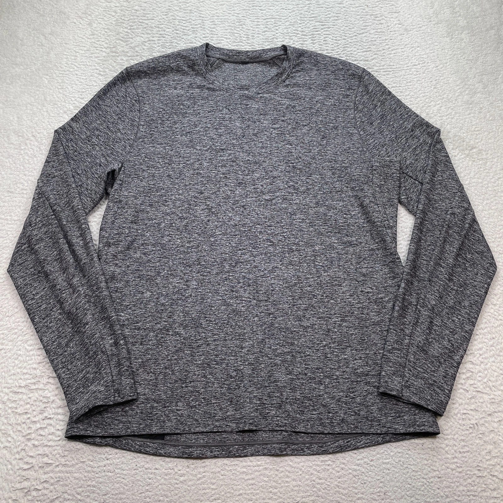 Lululemon LS Shirt Men's Size Large Surge Warm Running Workout Stretch LM3ANAS
Opens in a new window