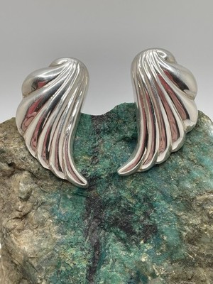 925 Large Lightweight Scalloped Angel Wing Sterling Silver Stud Earrings Pierced