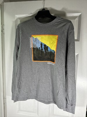 American Eagle Men's T-Shirt Medium Mountains Graphic Print Long Sleeve Gray