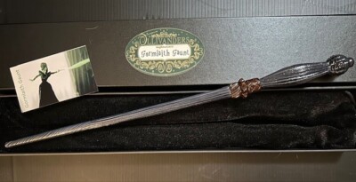 Gormlaith Gaunt Wand 15'', Harry Potter, Slytherin, Dark Witch, Wizarding World