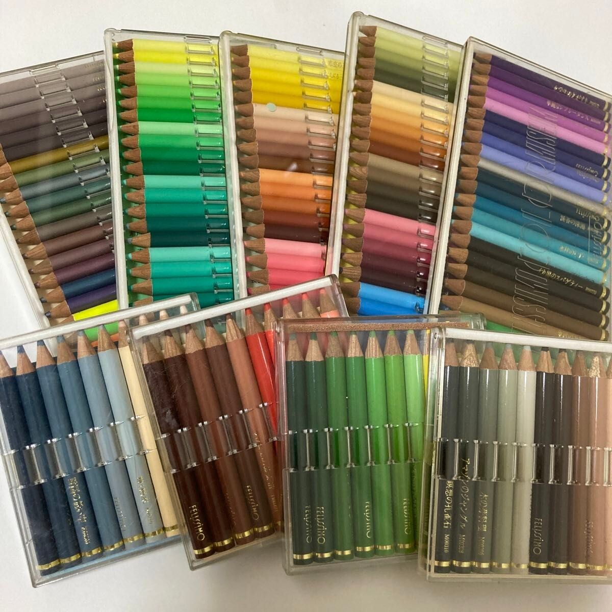 色鉛筆 FELISSIMO - FELISSIMO COLOUR MUSEUM Amazon | フェリシモ felissimo color museum 色鉛筆 25色