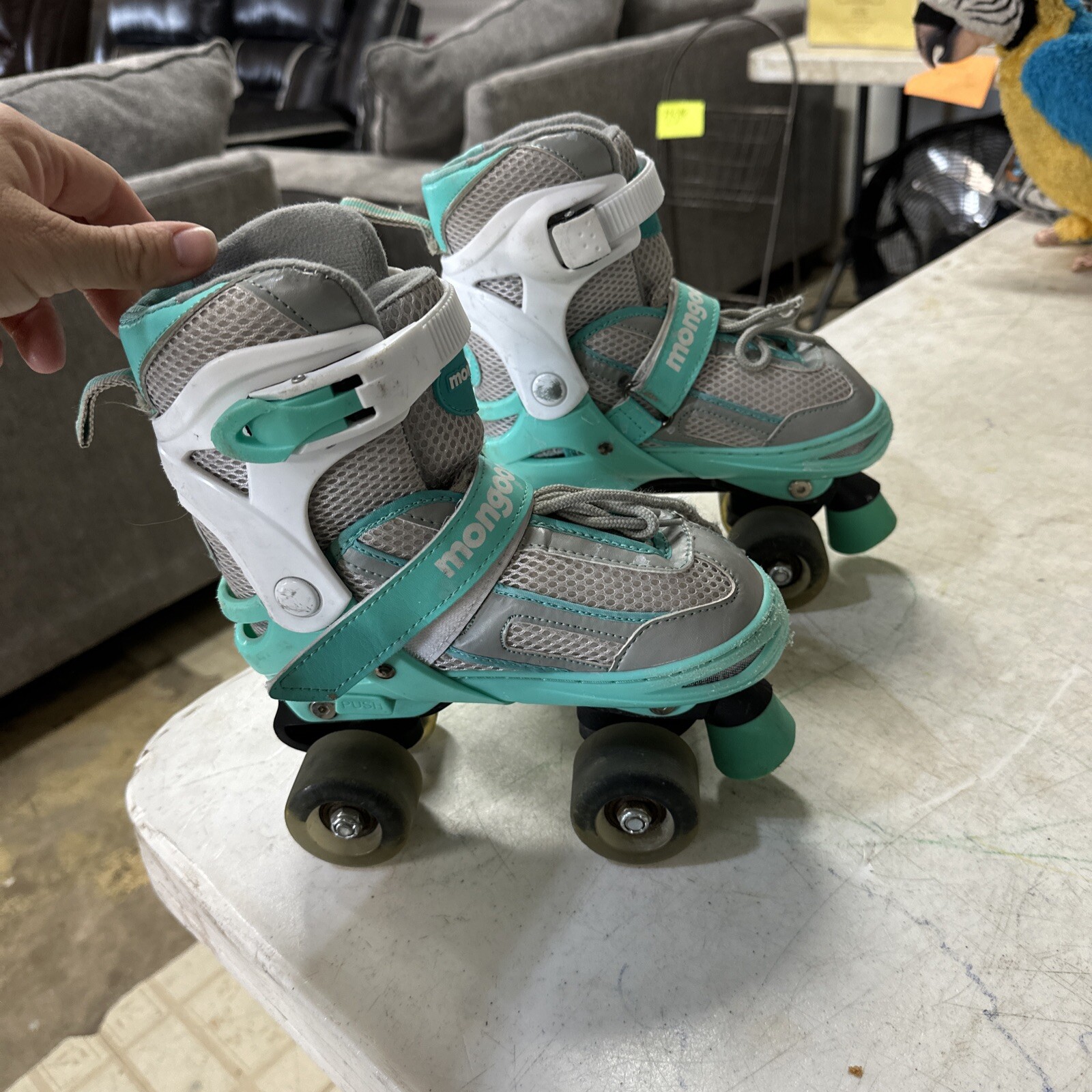 - Youth - Adjustable Size 1 - 4 - Kids Light Up Wheels