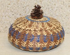  EM Hand Made Woven Pine Needle Lidded Trinket Basket w/Pinecone Knob