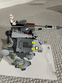 LEGO Star Wars: AT-AP Walker 7671 (Complete w/Minifigs, Manual And Box)