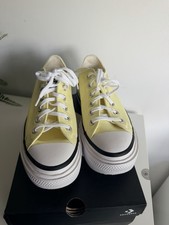 Converse Women's Double Stack Low Top Shoes Size 9 Yellow