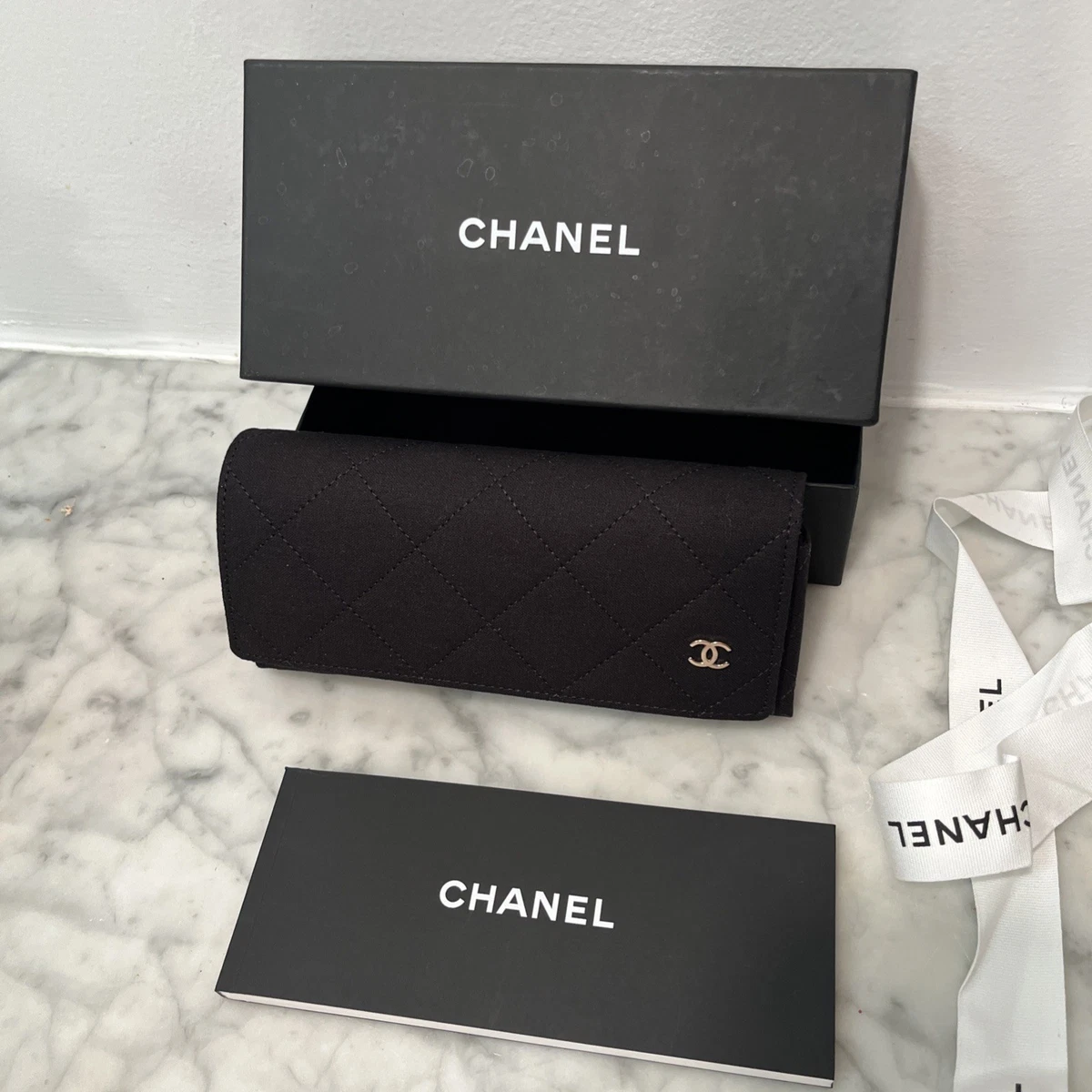 Chanel reading glass fabric bag and box Chanel Plexiglass Gift Box Minaudière main image 4