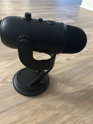 New Blue Yeti Professional Multi-Pattern USB Condenser Microphone- Black Color