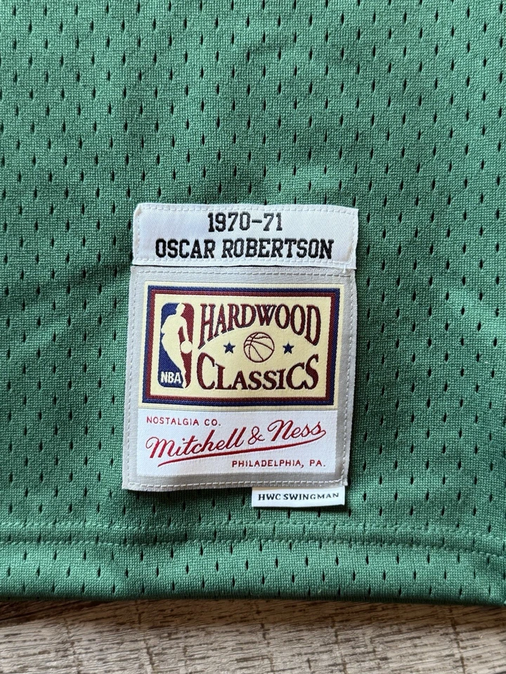 NWT Mitchell & Ness Milwaukee Bucks XL Oscar Robertson Authentic Jersey - Image 4 of 4