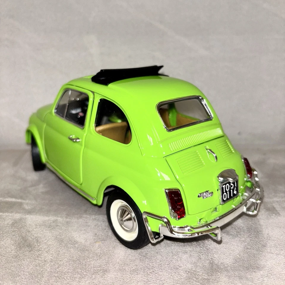 Fiat 500 L Lusso 1968 1:16 BBurago - Immagine 4 di 4
