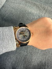 DIESEL Castilia DZ-5573 schwarzes Gehäusegröße 38 mm gebrauchte Damenuhr