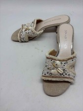 Pre-Owned Donald Pliner Ivory Size 7 Block Heels