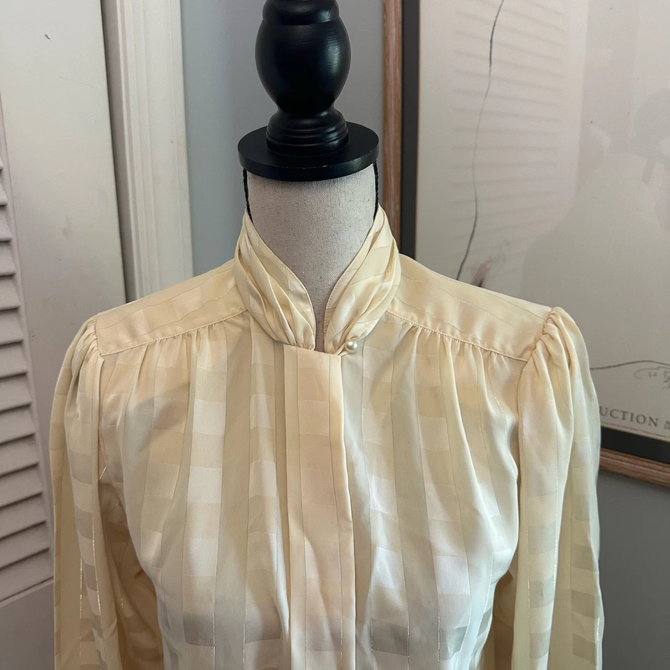 Blusa vintage JOSEPHINE para mujer cuello alto manga abullonada retro años 80 preppy carrera Foto 4 de 4