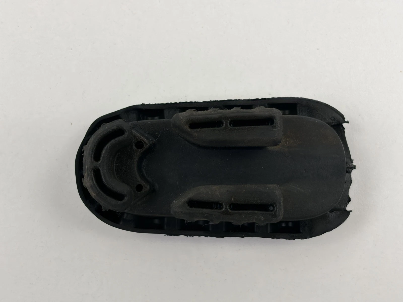 T2081892 | Triumph | Footrest Rubber