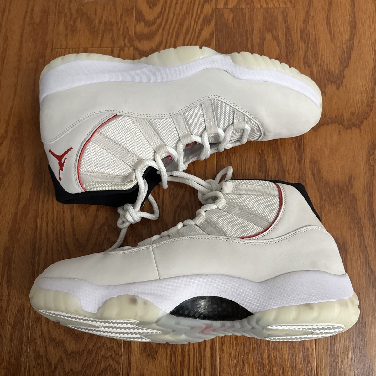 bred 11s 2019 carbon fiber