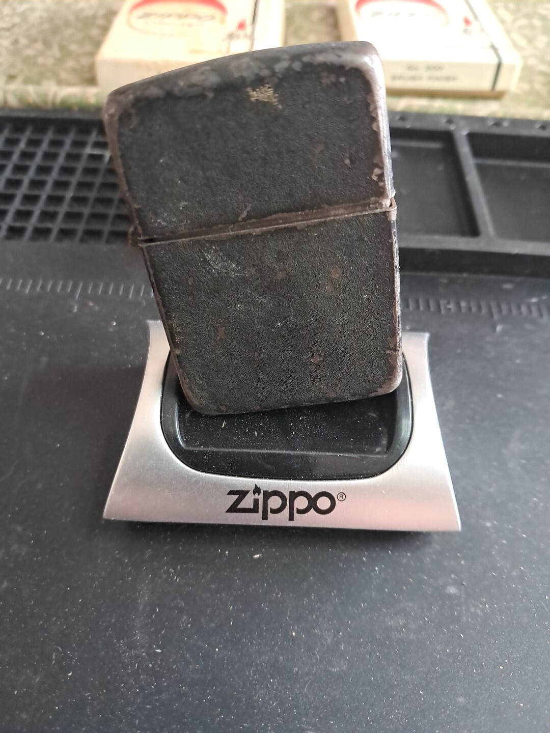 Vintage WW2 Black Crackle Zippo Lighter. 3 Barrel. 19431945. 14 Hole