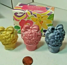 VINTAGE AVON FLORAL BASKET SOAP SET*3 SOAPS EACH NET WT. 1 OZ*NIB*RARE*OLD STOCK