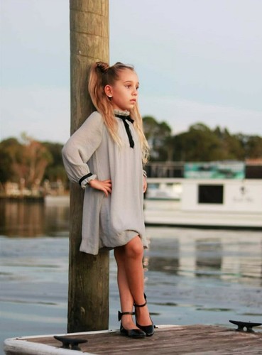 Girls Special Occasion Dresses. Boutique Dresses. Photoshoot Dresses. Size 7/8 - Picture 27 of 113