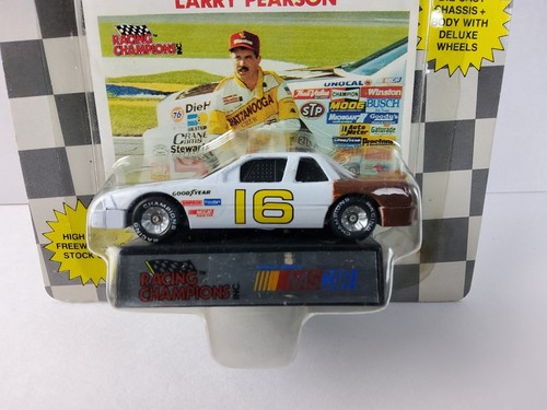 1992 Racing Champions Stock Car Nascar #16 Larry Pearson Buick 1:64 NEW - Picture 2 of 9