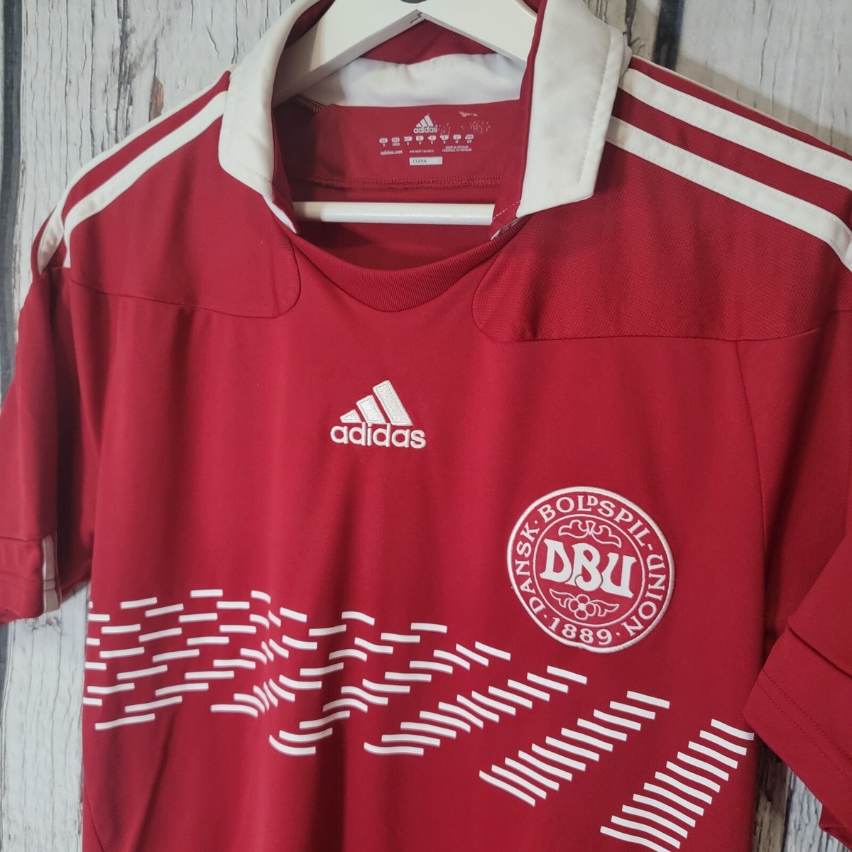 Adidas Denmark home soccer jersey 2010/11 size L | eBay