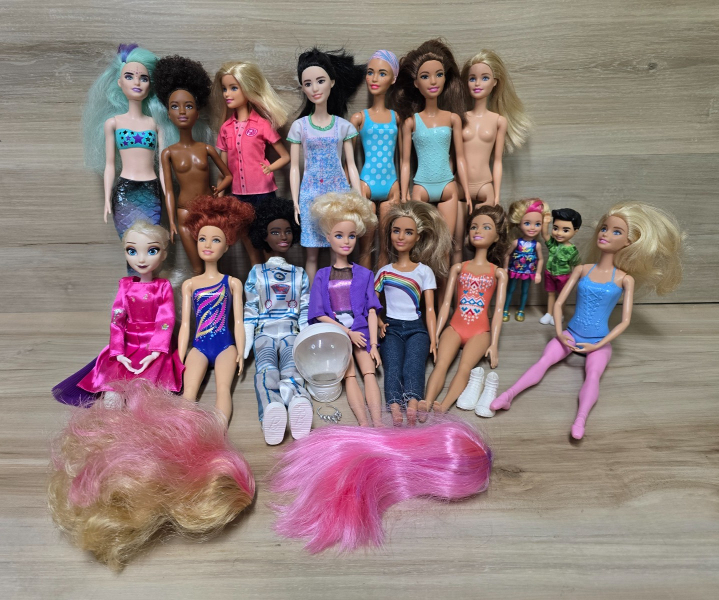 Mixed Lot of 16 Barbie Like Dolls and Accessories