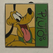 Disney - Deluxe Starter Lanyard Set Pin - Pluto