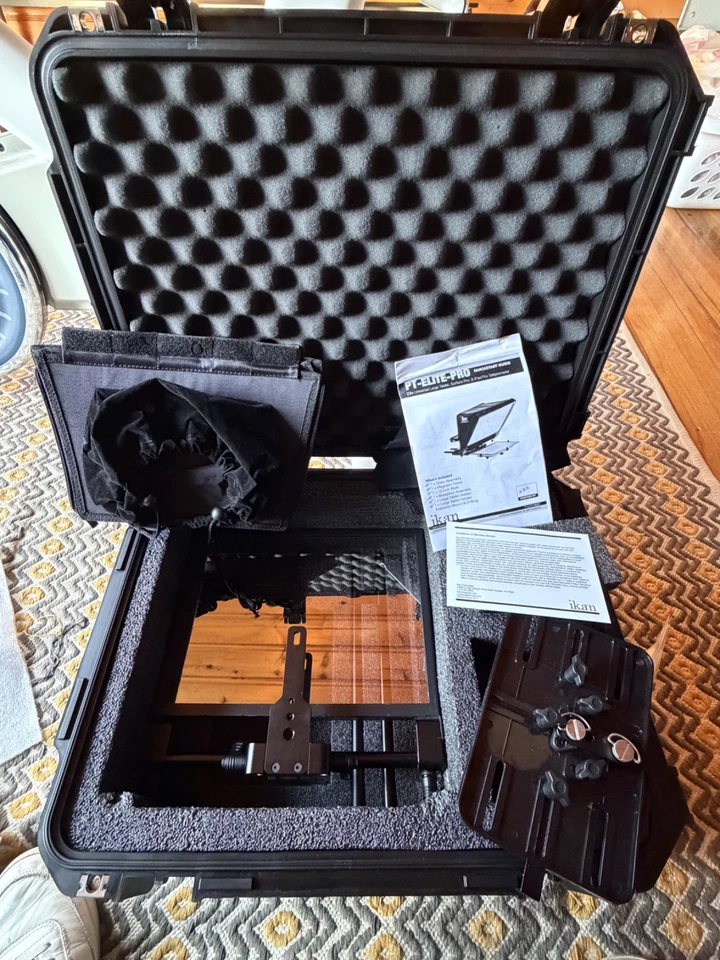 Универсальный большой планшетный телесуфлер ikan PT-ELITE-PRO в футляре для переноски - Изображение 2 из 4