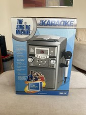 The Singing Machine SMG 138 Compact Disc Graphics Karaoke Machine 120V