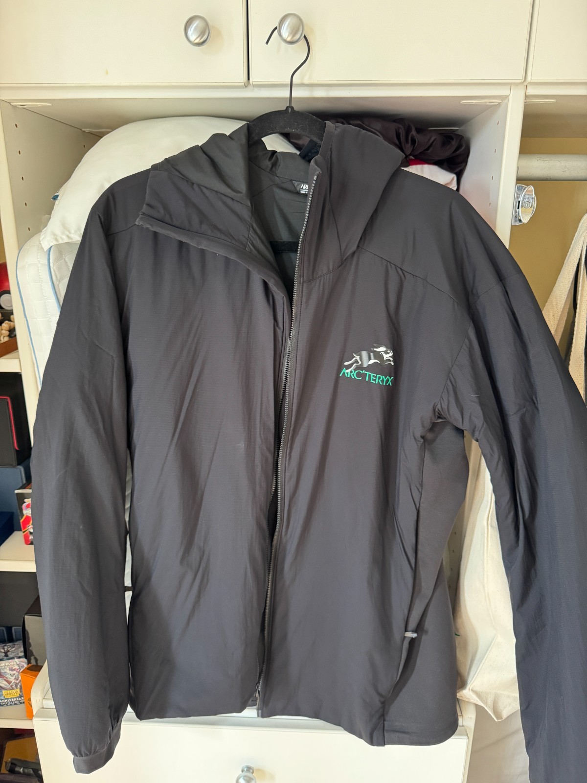 ARC'TERYX Arcteryx LNY LUNAR NEW YEAR ATOM LT FELPA CON CAPPUCCIO UOMO Taglia L Large Coniglio