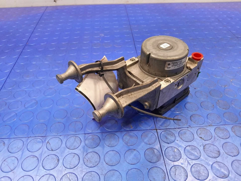 Conjunto modulador bomba de freno antibloqueo ABS Dodge Charger 15-23 OEM 68500121AC Foto 3 de 4