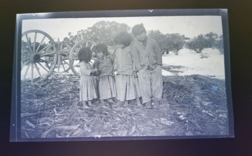 NATIVE AMERICAN early NEGATIVE INDIAN 2 3/4 x 4 1/2 INCHES BEAUTIFUL IMAGE