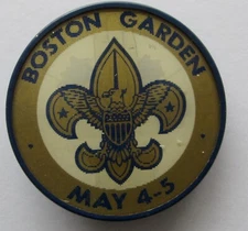 Boy Scouts of America Boston Garden Scout Capades 1960's VARI-VUE Lenticular Pin