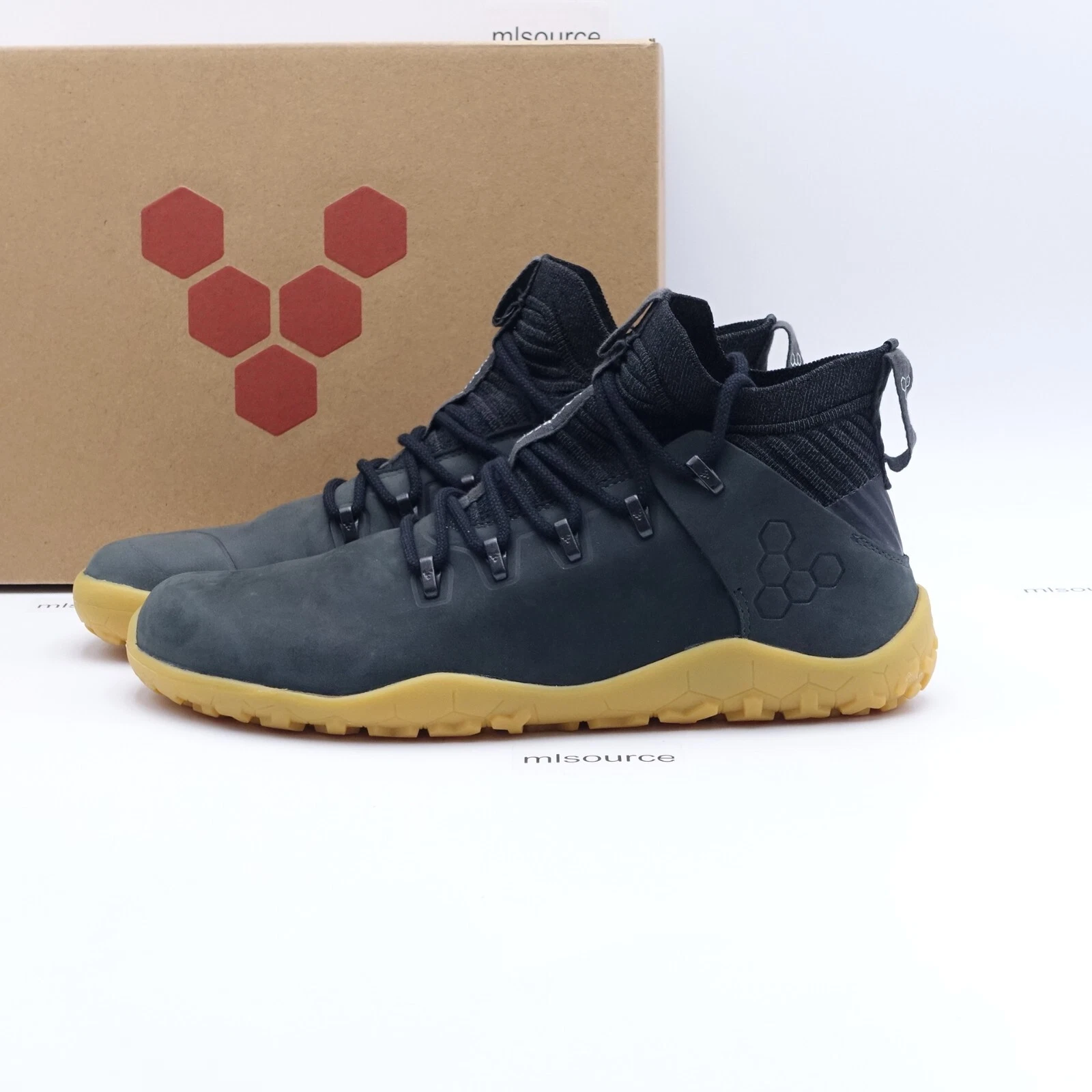 VivoBarefoot Magna FG Barefoot Hiking Boots 305080-01 Obsidian Men's Size 15/49
Opens in a new windo