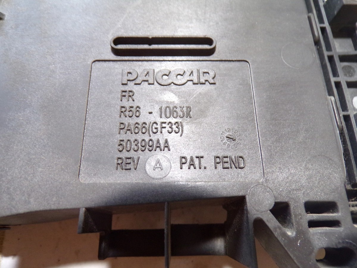 Paccor Kenwoth Drivers Door Handle Assembly R56-1063 50399AA for