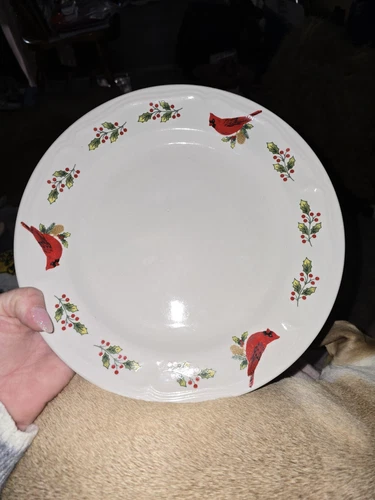 Gibson Winter Bird Holly Dinner Plates Cardinal 10" Red White