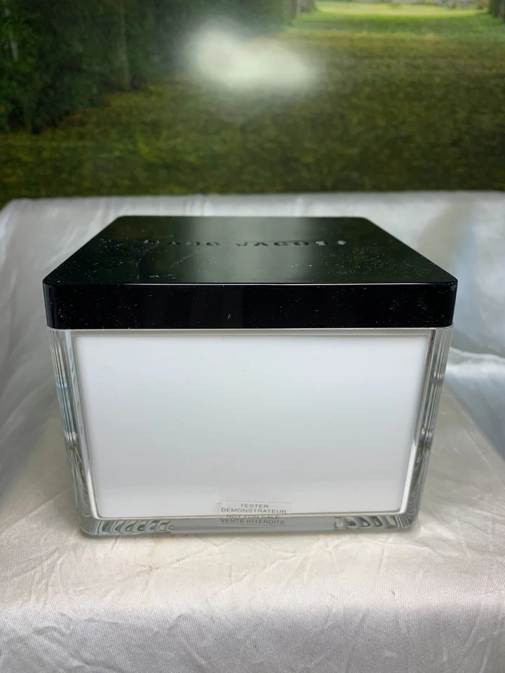 PERFUME EN POLVO BRILLANTE MARC JACOBS 3.5 OZ Foto 4 de 4