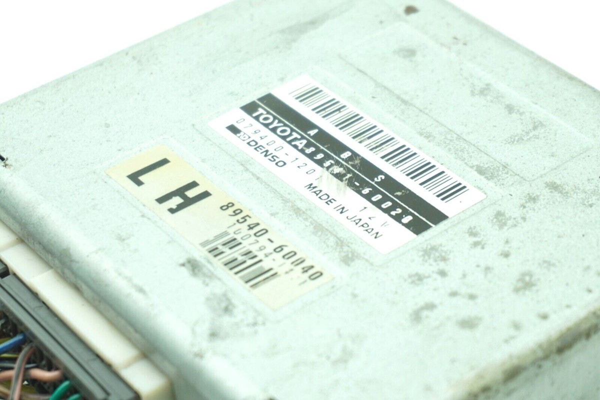 1995-1997 TOYOTA LAND CRUISER J80 4WD ABS ANTI LOCK BRAKE COMPUTER