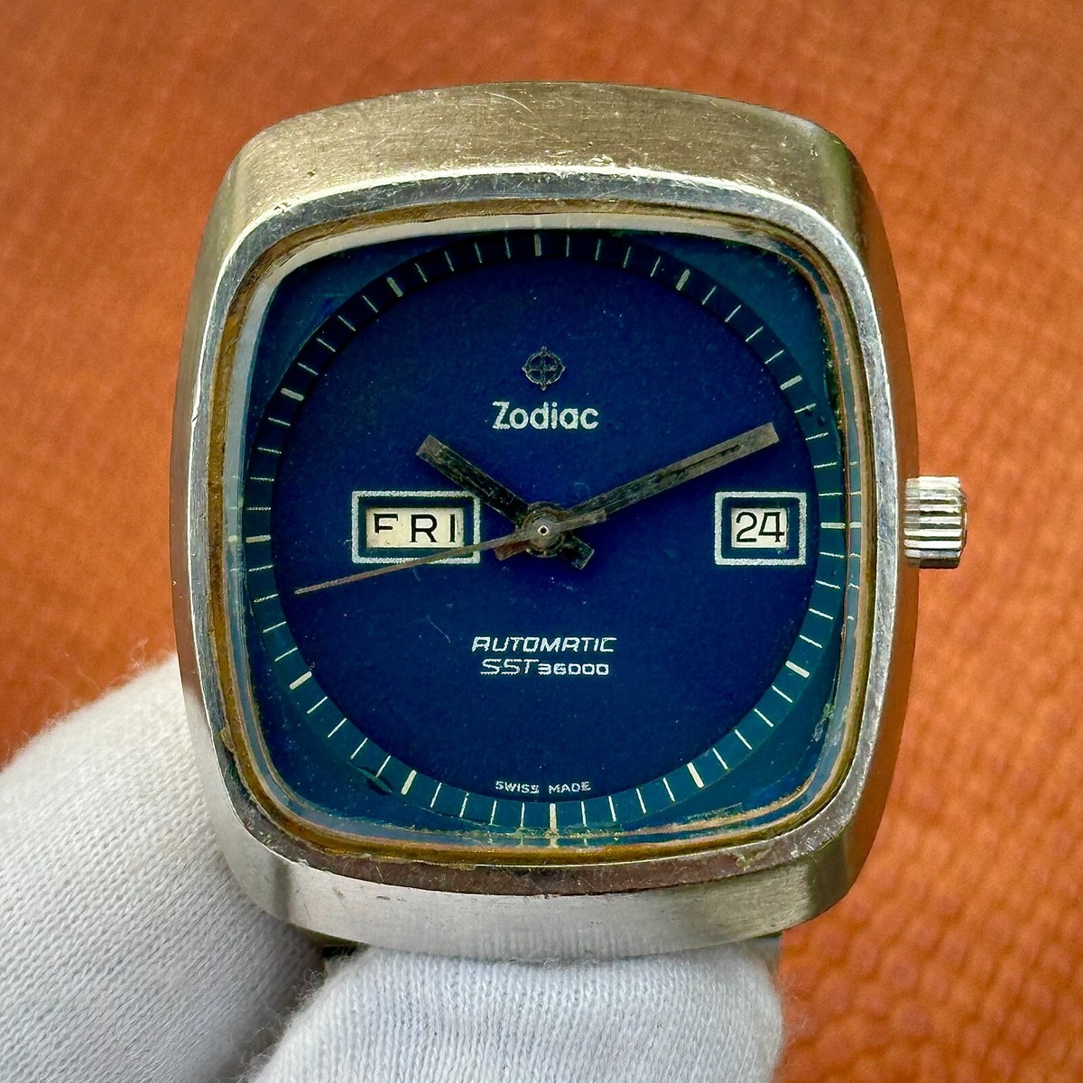Vintage Zodiac SST 36000 Hi-Beat Automatic Swiss Made Men's Vintage Zodiac SST 36000 Hi-Beat Automatic Swiss Made Men's